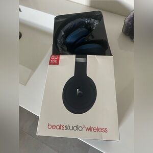 Brand New Beats Studio 3 wireless headphones